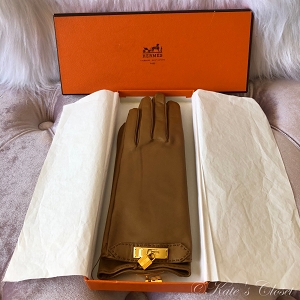 HERMES Brown Soya Gloves in Kelly Hardware